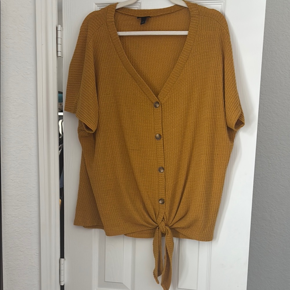 Torrid Gold Short Sleeve Button Down Blouse